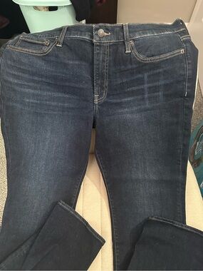 Lucky Brand Straight Leg Jeans in Dark Indigo Wash